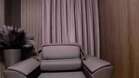 Snapshot of antoniovalentinidiamond chatting on December 2, 2025, 7:42 pm HI My name is Antonio online show from December 2, 2025, 7:42 pm