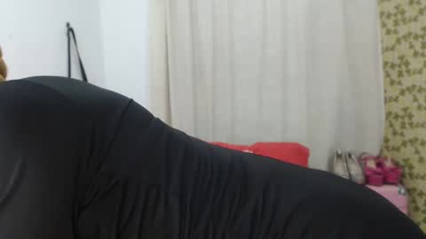 karol y antony online show from February 17, 2025, 7:53 pm