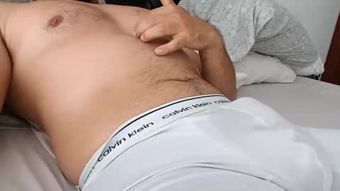 Snapshot of antony_gar chatting on March 8, 2025, 3:35 pm Antony online show from March 8, 2025, 3:35 pm