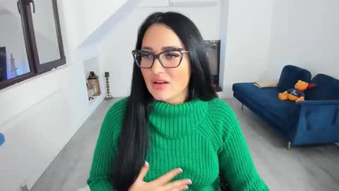 Snapshot of anya_evy chatting on January 9, 2026, 4:37 am Anya online show from January 9, 2026, 4:37 am