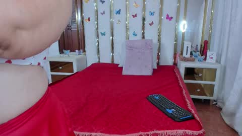 Anyela  online show from November 20, 2025, 3:07 am