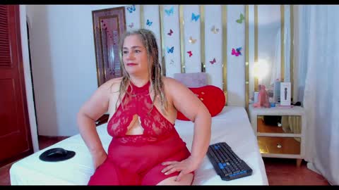 Anyela  online show from May 7, 2026, 3:23 am