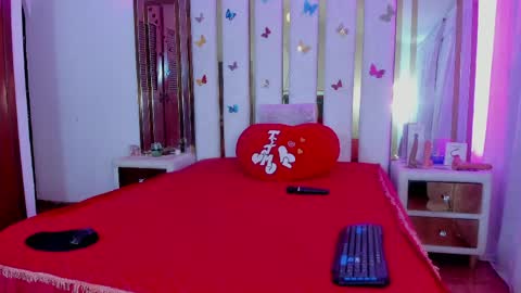 Anyela  online show from May 25, 2026, 3:34 am
