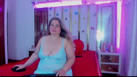 Anyela  online show from May 28, 2026, 3:26 am