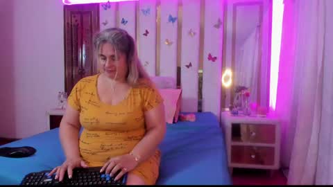 Anyela  online show from May 30, 2026, 3:47 am