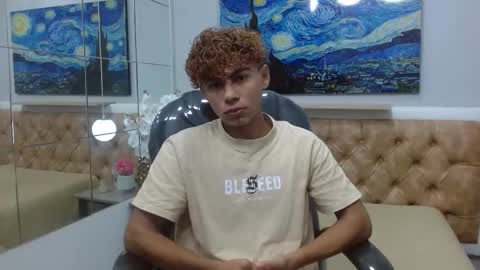 anyelotwink online show from December 21, 2025, 12:01 pm