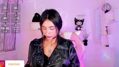Snapshot of anyeluz_z chatting on February 24, 2025, 4:36 pm anyeluz_z online show from February 24, 2025, 4:36 pm