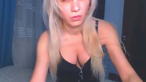 Snapshot of anysadoll chatting on January 8, 2025, 1:53 am An online show from January 8, 2025, 1:53 am