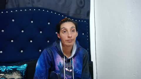 Snapshot of anyu_1306 chatting on January 13, 2025, 8:26 am anyu online show from January 13, 2025, 8:26 am