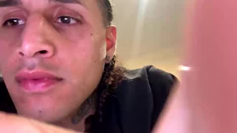 aomc1000 online show from October 28, 2025, 3:21 am