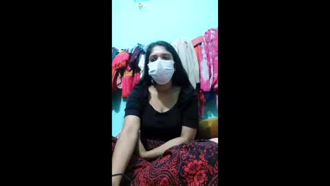 Snapshot of apa142817 chatting on January 17, 2026, 8:30 am Aparalux online show from January 17, 2026, 8:30 am