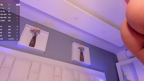 Nat online show from December 22, 2024, 12:28 am