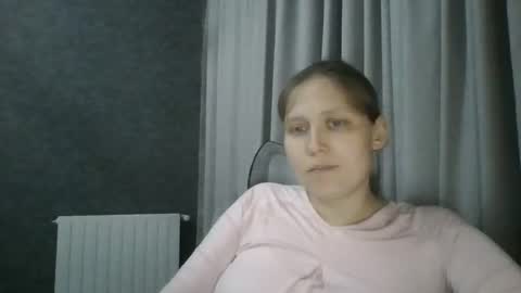 aphrodisiaque_ online show from April 11, 2026, 3:49 pm