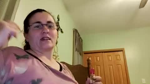 Snapshot of aphrodite60 chatting on October 19, 2025, 5:30 am Aphrodite60 online show from October 19, 2025, 5:30 am