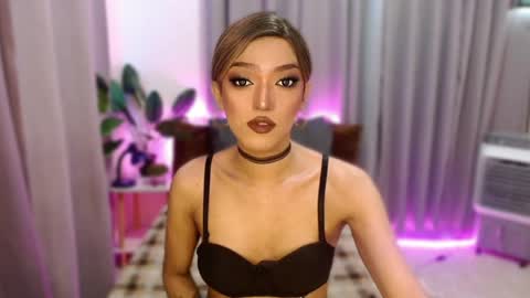 Snapshot of aphrodite_may chatting on May 23, 2026, 7:29 pm kathryn online show from May 23, 2026, 7:29 pm