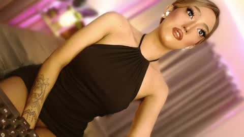 Snapshot of aphrodite_may chatting on June 5, 2026, 12:50 am kathryn online show from June 5, 2026, 12:50 am