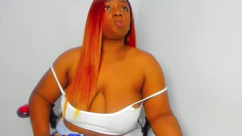 Snapshot of aphrodites_ass chatting on November 22, 2025, 1:26 am Tati Colombian online show from November 22, 2025, 1:26 am