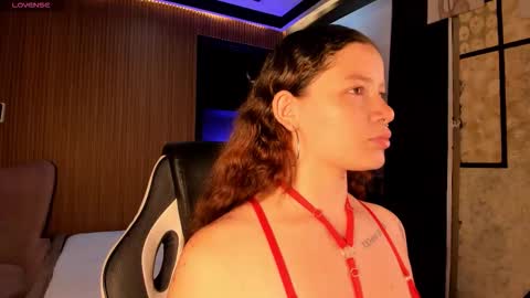 aphrodite online show from November 28, 2025, 4:09 pm