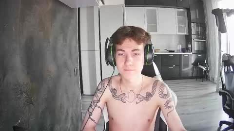 aplant_ online show from September 10, 2025, 3:34 pm