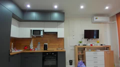 aplant_ online show from March 7, 2026, 3:58 am