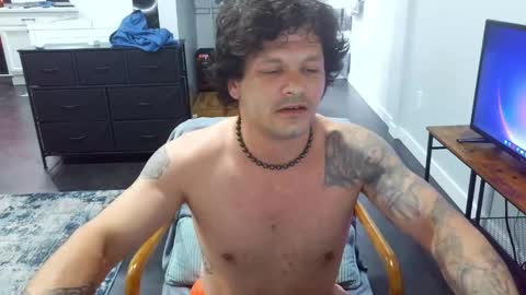 apocalypse_cream online show from April 19, 2026, 10:01 pm