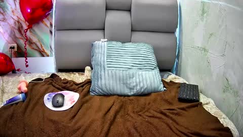 Apolo online show from February 9, 2025, 7:19 pm