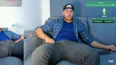 apolo_strange online show from October 21, 2025, 9:15 pm