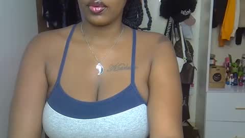 Snapshot of apple_freshy chatting on January 15, 2025, 12:41 am apple_freshy online show from January 15, 2025, 12:41 am