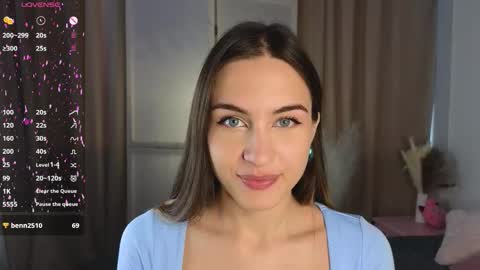 Snapshot of appleeepie chatting on September 20, 2025, 9:10 am Vicki online show from September 20, 2025, 9:10 am