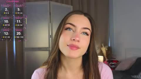 Snapshot of appleeepie chatting on October 20, 2025, 9:10 am Vicki online show from October 20, 2025, 9:10 am