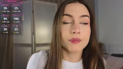 Snapshot of appleeepie chatting on November 13, 2025, 9:08 am Vicki online show from November 13, 2025, 9:08 am