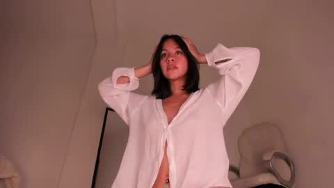 Anny online show from June 4, 2026, 1:17 pm