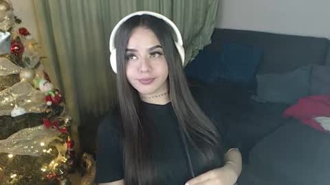 Snapshot of apriil_3 chatting on November 11, 2025, 8:25 am Abril Freelance Model online show from November 11, 2025, 8:25 am