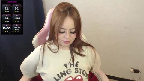 Snapshot of apriil_3 chatting on December 16, 2025, 4:06 am Abril Freelance Model online show from December 16, 2025, 4:06 am