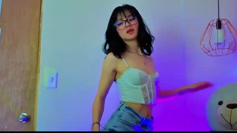 Snapshot of april_bennett chatting on June 18, 2026, 1:26 pm online show from June 18, 2026, 1:26 pm
