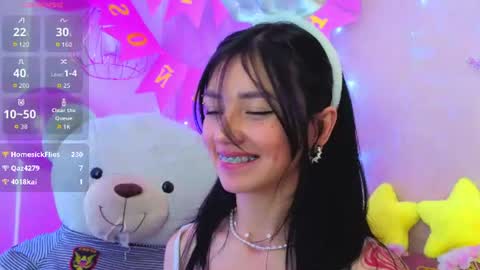 Snapshot of april_bennett chatting on July 6, 2026, 3:03 pm online show from July 6, 2026, 3:03 pm