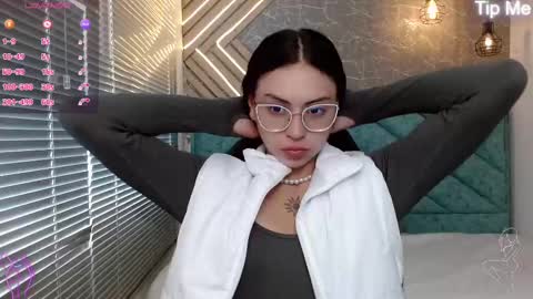 Snapshot of april_dumont chatting on March 8, 2025, 2:08 pm April online show from March 8, 2025, 2:08 pm