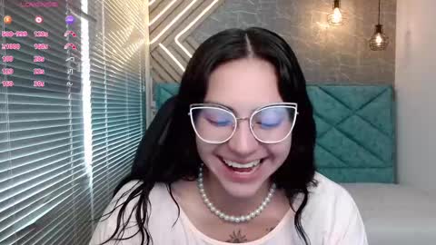 Snapshot of april_dumont chatting on March 10, 2025, 12:48 pm April online show from March 10, 2025, 12:48 pm