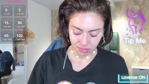 Snapshot of april_dumont chatting on November 20, 2025, 1:44 pm April online show from November 20, 2025, 1:44 pm