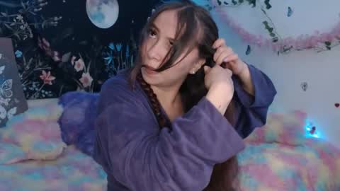 april_l6 online show from April 11, 2026, 1:21 am