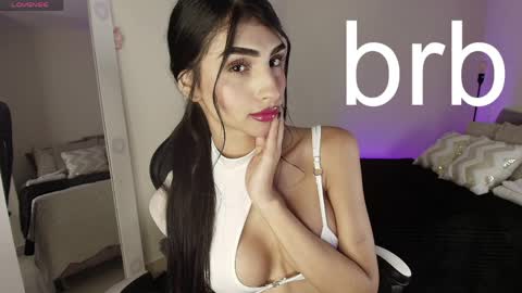 Scarlett Independent Model  online show from May 27, 2026, 1:02 am