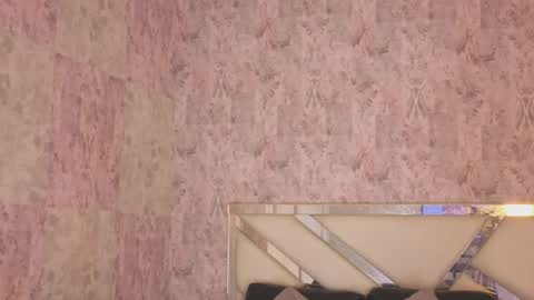 Isabella online show from April 27, 2026, 8:18 pm