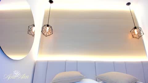 April online show from November 12, 2025, 6:58 am