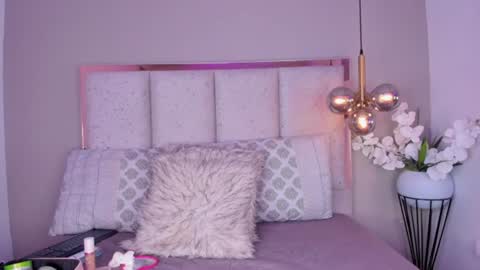 Snapshot of aprilkeith chatting on July 14, 2026, 7:30 pm April online show from July 14, 2026, 7:30 pm