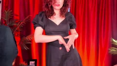 aprill_o_nill online show from May 12, 2026, 4:15 pm