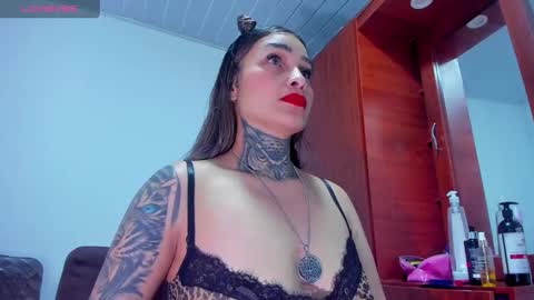 Snapshot of aprill_vagner chatting on January 14, 2025, 1:15 am Aprill Vagner online show from January 14, 2025, 1:15 am