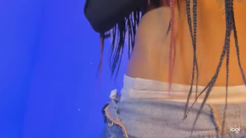 aprillebony319262 online show from November 19, 2025, 10:10 pm