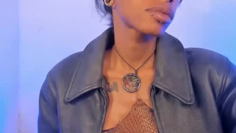 aprillebony319262 online show from April 13, 2026, 8:25 pm