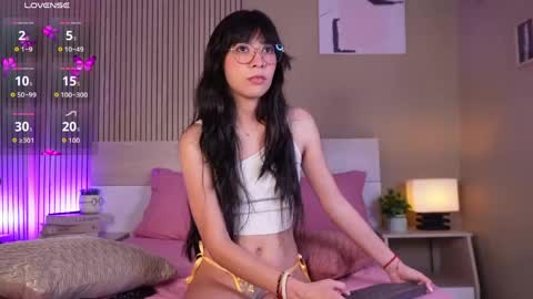 Snapshot of aprilqueenie chatting on April 18, 2026, 7:51 pm aprilqueenie online show from April 18, 2026, 7:51 pm