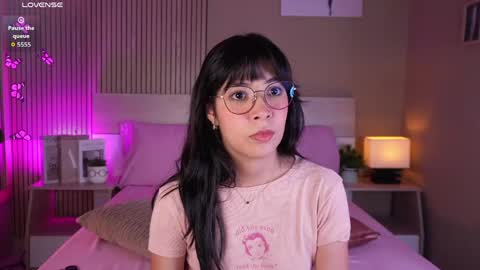 Snapshot of aprilqueenie chatting on May 18, 2026, 7:31 pm aprilqueenie online show from May 18, 2026, 7:31 pm